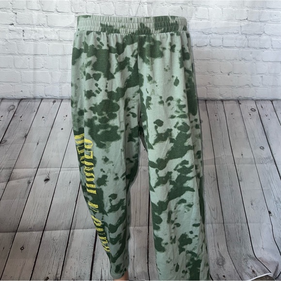 Guns N Roses Pants - Guns N Roses Green camouflage pants size L